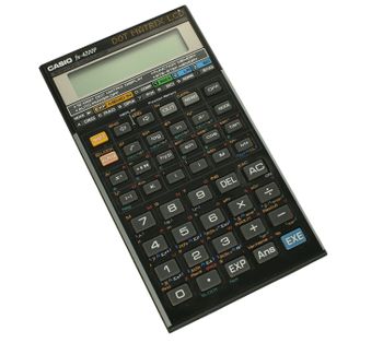 Kalkulator Casio FX-4200P czarny. Wielofunkcyjny kalkulator Casio. Kalkulator z wieloma funkcjami w kolorze czarnym..jpg