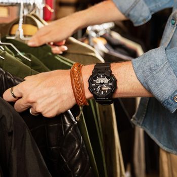 Zegarek Casio G-SHOCK GA-010-1A1ER – męski zegarek sportowy, czarny (2).jpg