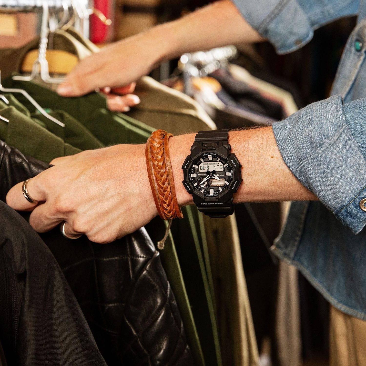 Zegarek Casio G-SHOCK GA-010-1A1ER – męski zegarek sportowy, czarny (3).jpg