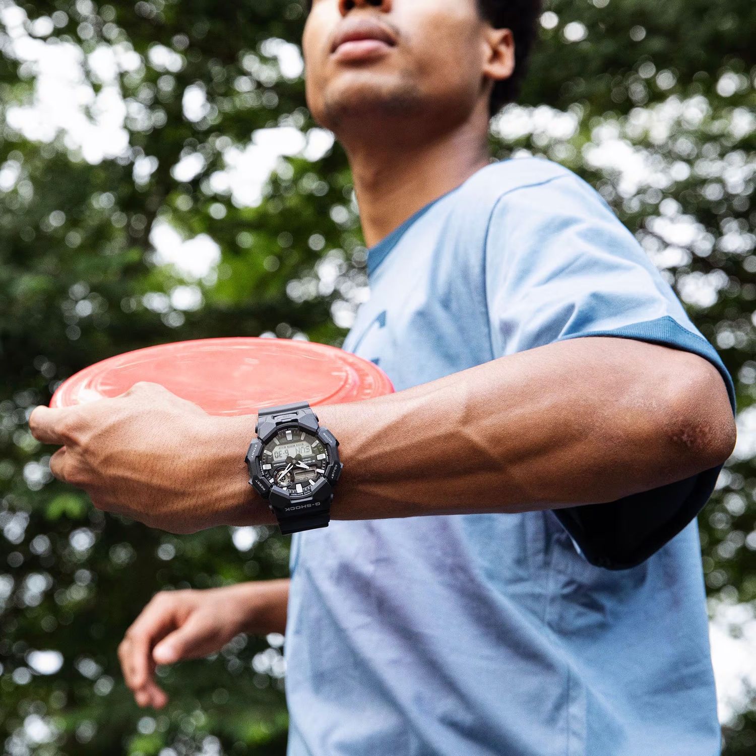 Zegarek Casio G-Shock GA-010-1AER. Zegarek z długoletnią baterią. Zegarek wstrząsoodporny. Zegarek z czasami światowymi. Męski zegarek G-Shock na prezent..jpg