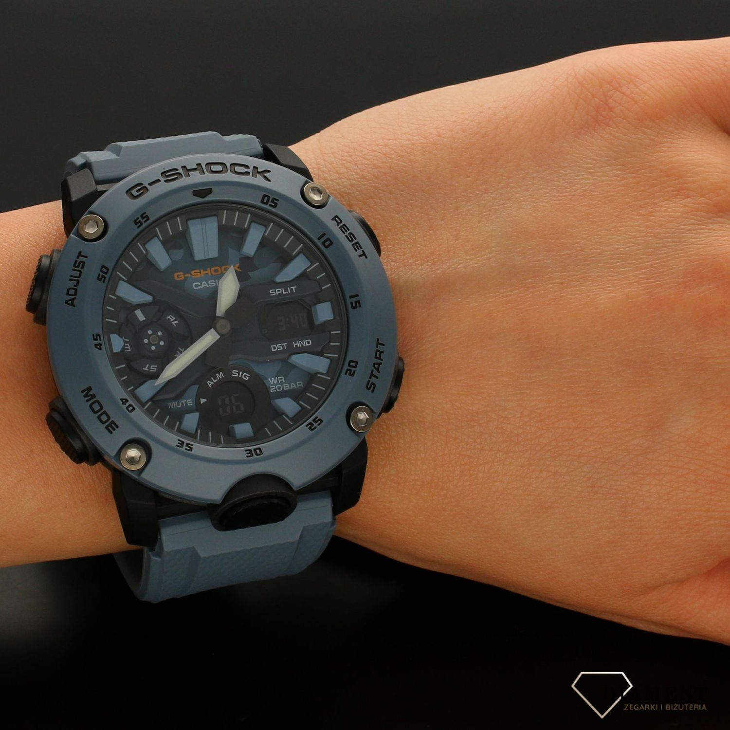 Zegarek męski Casio na niebieskim pasku Carbon.jpg