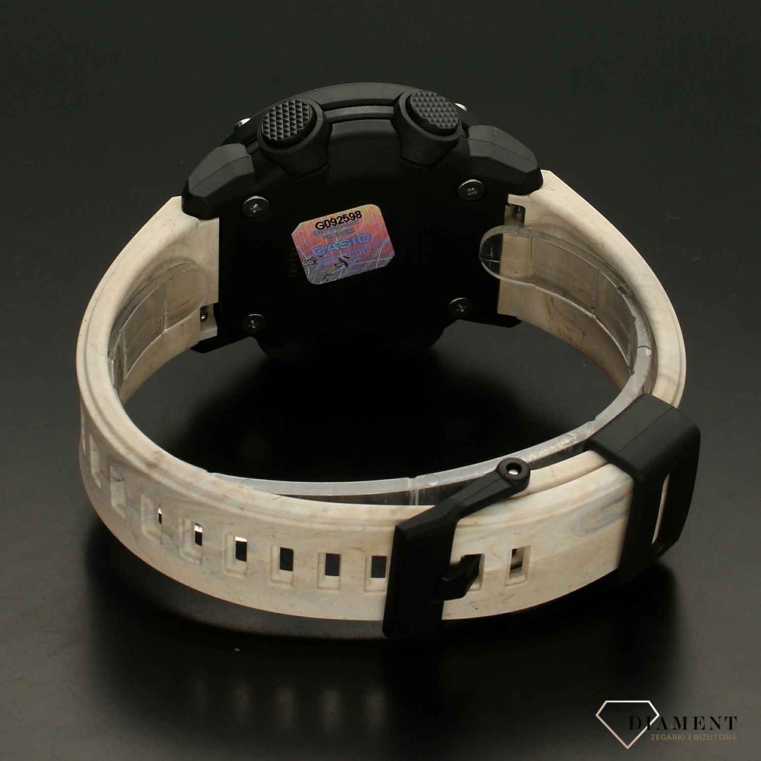 Zegarek męski CASIO G-Shock GA-2000WM-1AER biało-czarny.jpg