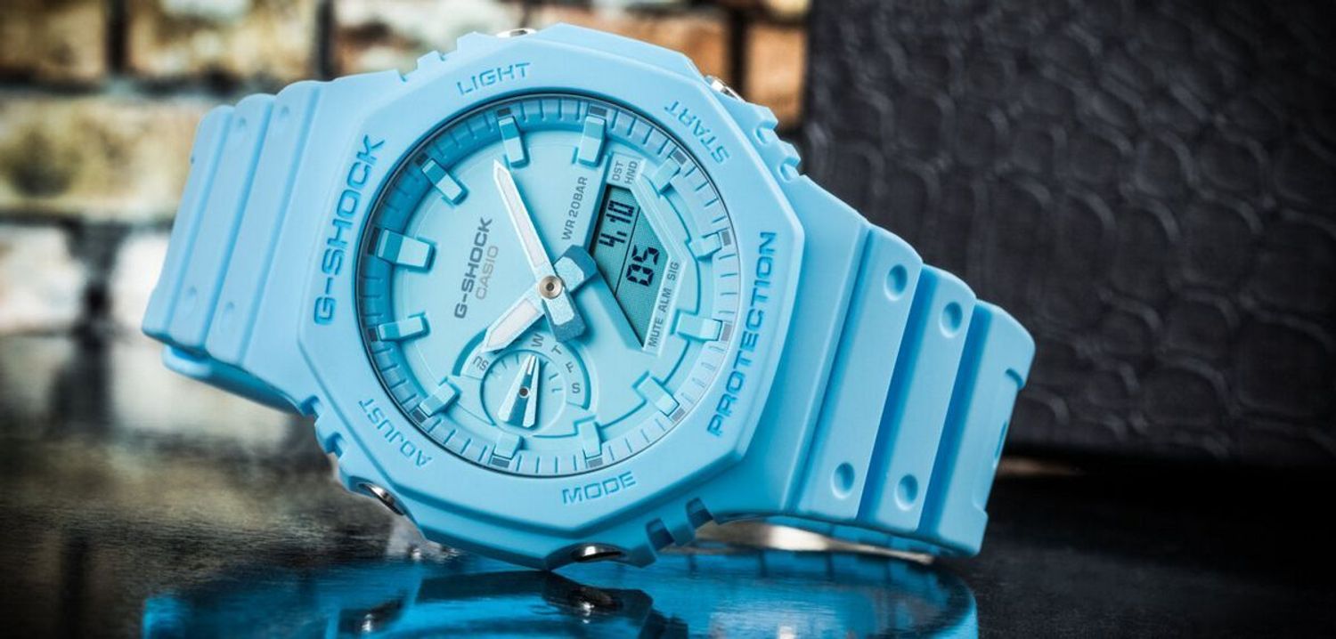 Kup G-SHOCK GA-2100-2A2ER Turquoise Blue – stylowy i odporny zegarek z mechanizmem kwarcowym, wodoszczelnością 200M, stoperem, alarmami i podświetleniem Dual Illuminator. 1.jpg