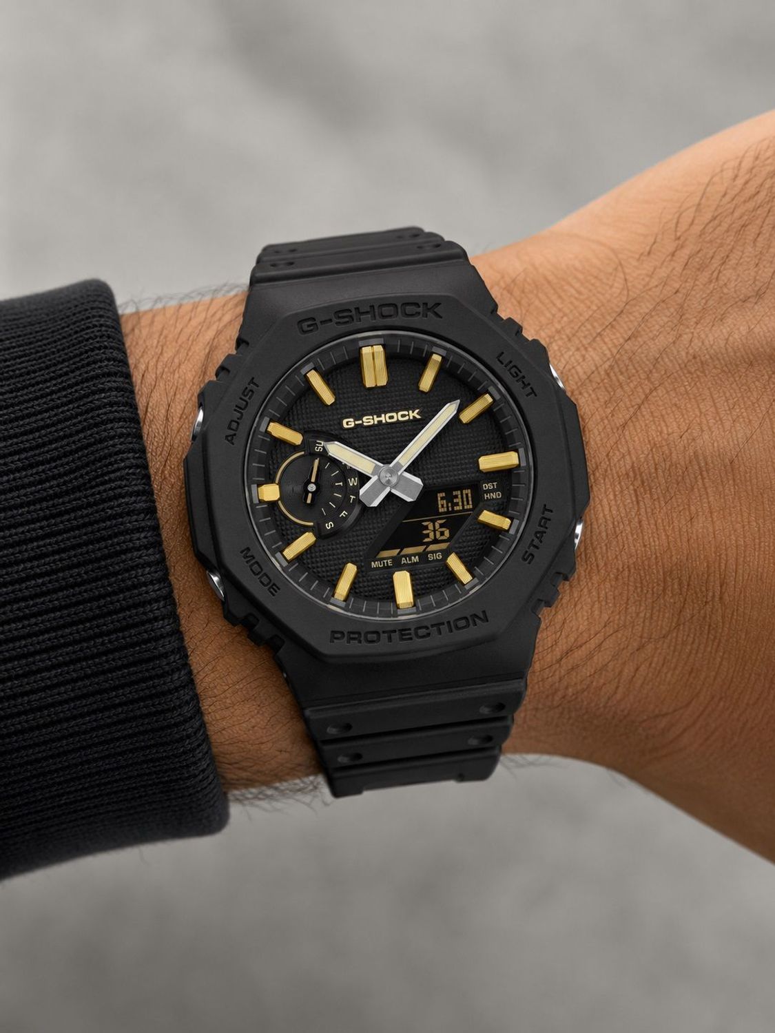 Zegarek Casio G-SHOCK GA-2100LXB-1A9ER Luxe Black - czarno-złoty zegarek męski gold.jpg