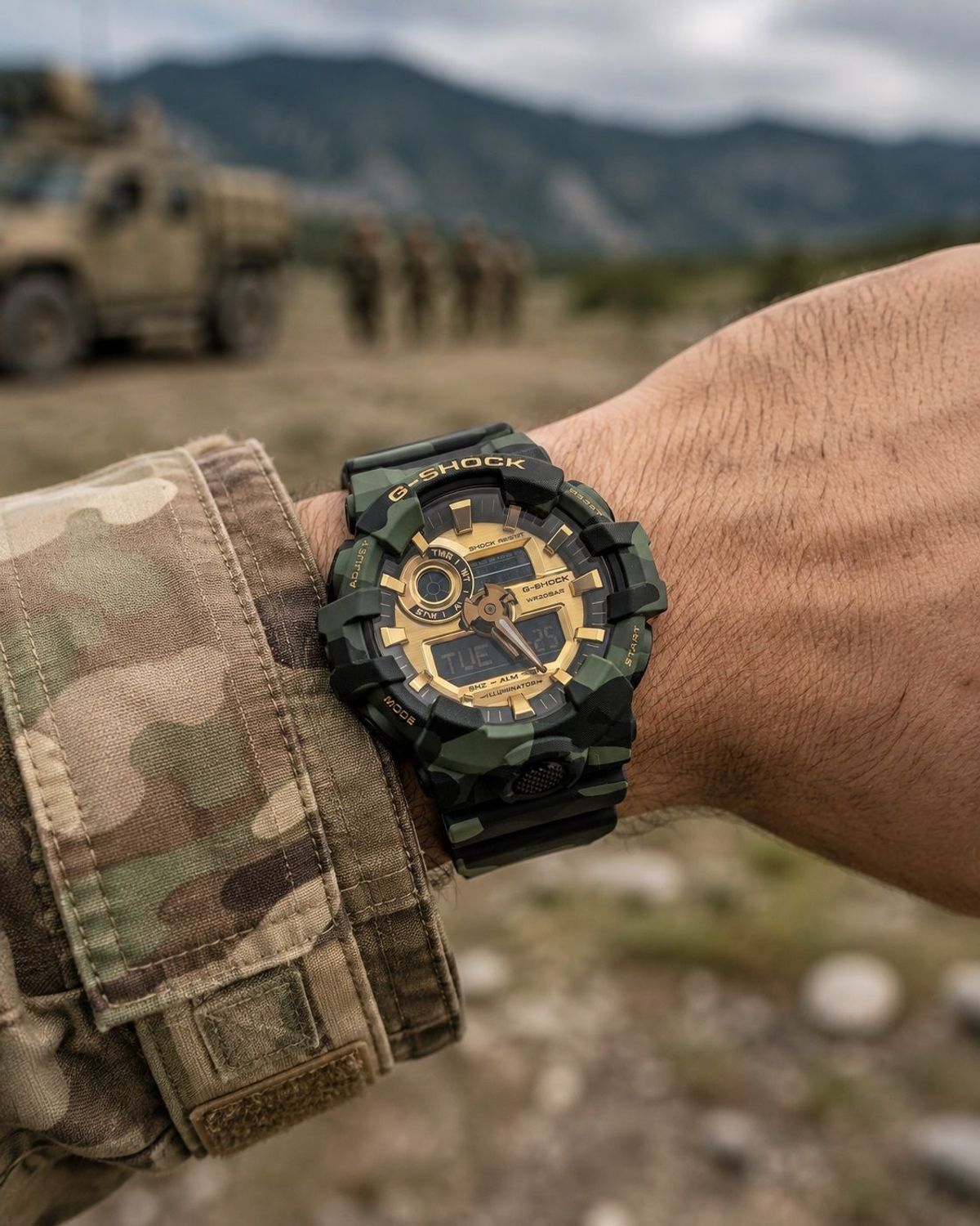 Zegarek Casio G-Shock GA-700CMG-3AER Bold Camo – zegarek męski moro ze złotą tarczą wojskowy.jpg