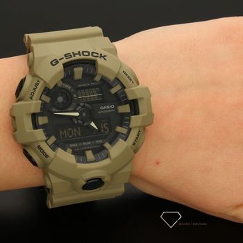 Męski wstrząsoodporny zegarek CASIO G-Shock GA-700UC-5AER  (5).jpg