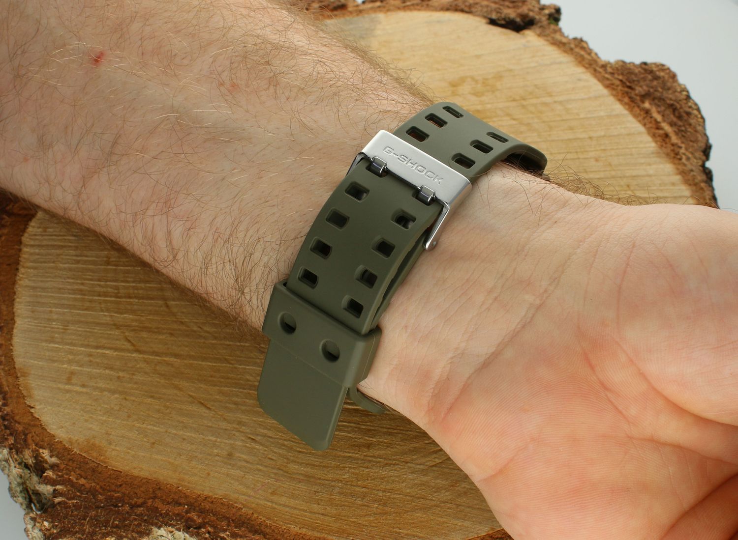 Zegarek Casio G-Shock GA-710TU-1A3ER. Zegarek wstrząsoodporny. Zegarek z czasami światowymi. Męski zegarek G-Shock na prezent. Zegarek G-Shock sportowy dla faceta. 2.jpg