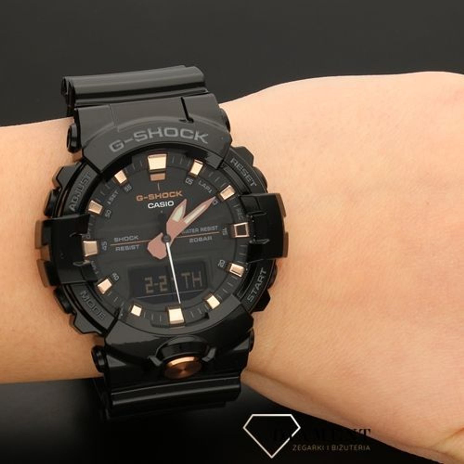 Męski wstrząsoodporny zegarek CASIO G-Shock GA-810GBX-1A4ER.jpg