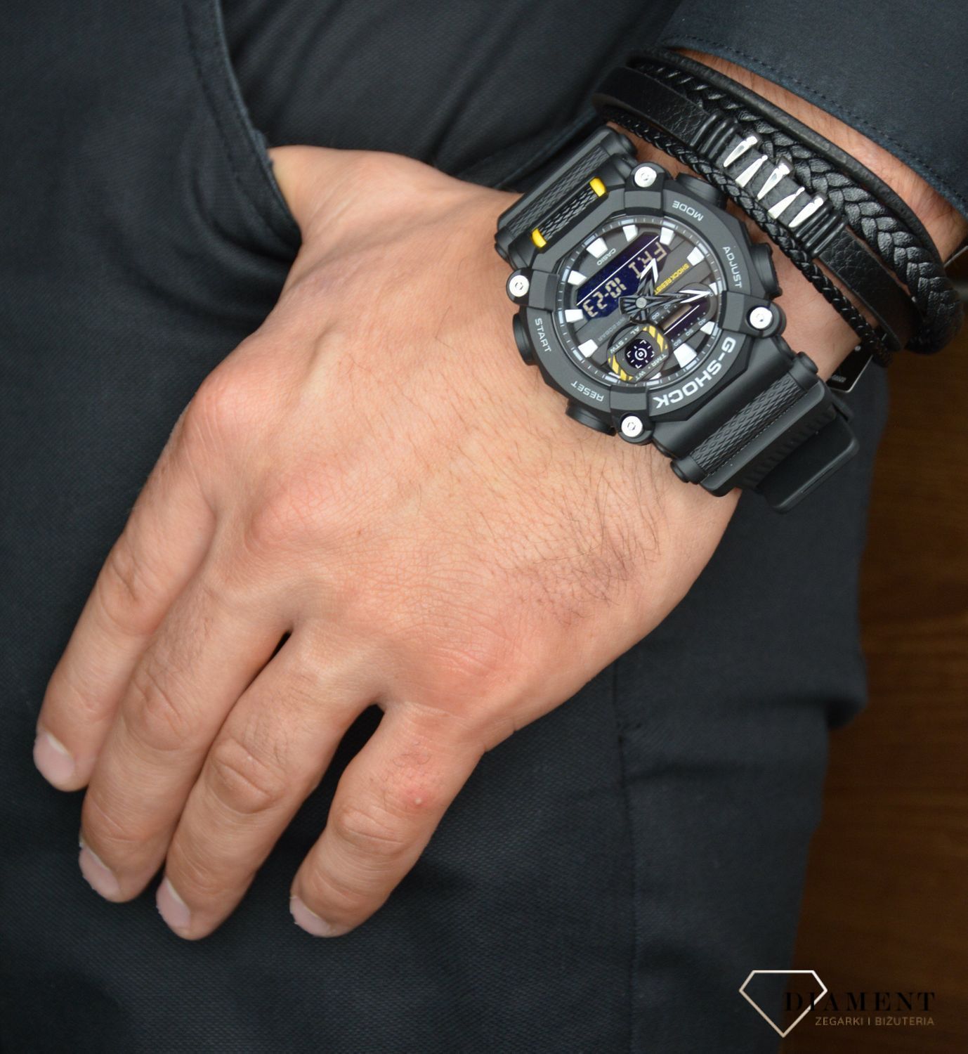 Zegarek męski Casio G-Shock GA-900-1AER Original.1.jpg