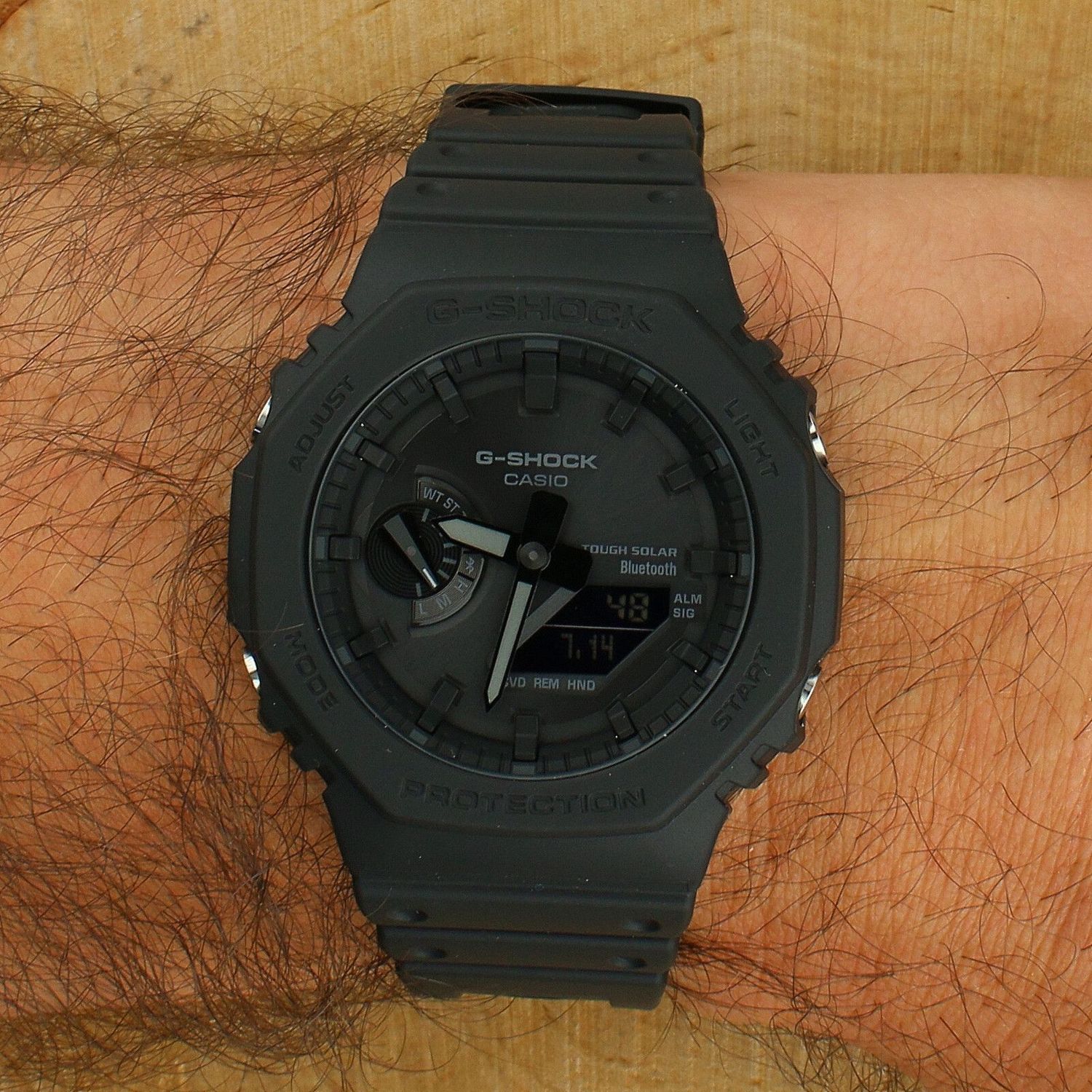 Zegarek męski Casio G-SHOCK GA-B2100-1A1ER CasiOak All Black Solar Bluetooth (3).jpg