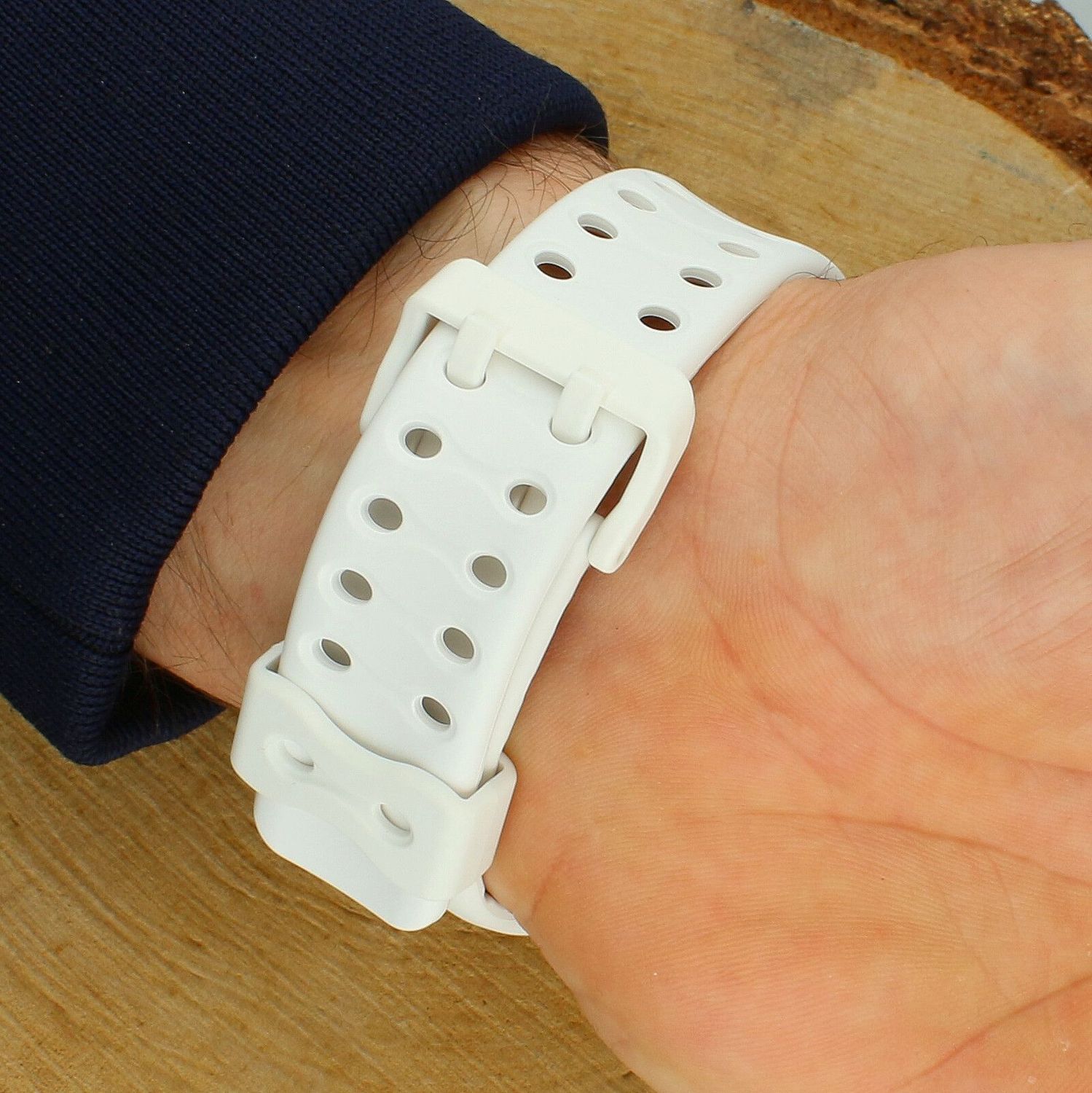 Zegarek G-SHOCK GA-V01-7AER – sportowy zegarek analogowo-cyfrowy, biały (1).jpg