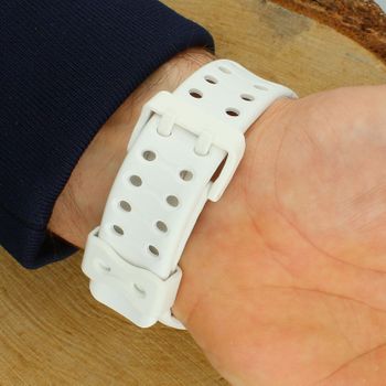 Casio G-SHOCK GA-V01-7AER biały – zegarek sportowy analogowo-cyfrowy, 20 BAR, LED, 10 lat baterii (1).jpg