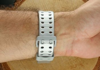 G-SHOCK GA-V01A-8AER – zegarek sportowy z analogowo-cyfrową tarczą, podświetleniem Super Illuminator, 5 alarmami, timerem, stoperem i wodoszczelnością 200M. Stylowy, funkcjonalny i odporny – idealny na 4.jpg