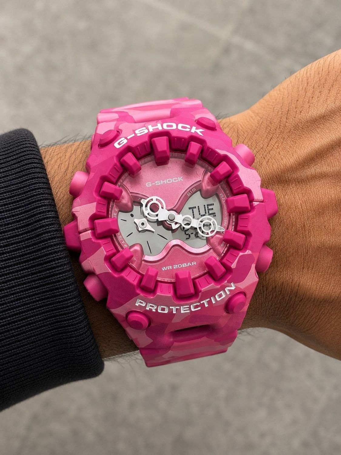Zegarek Casio G-SHOCK GA-V01CMG-4AER Bold Camo Pink zegarek różowy.jpg