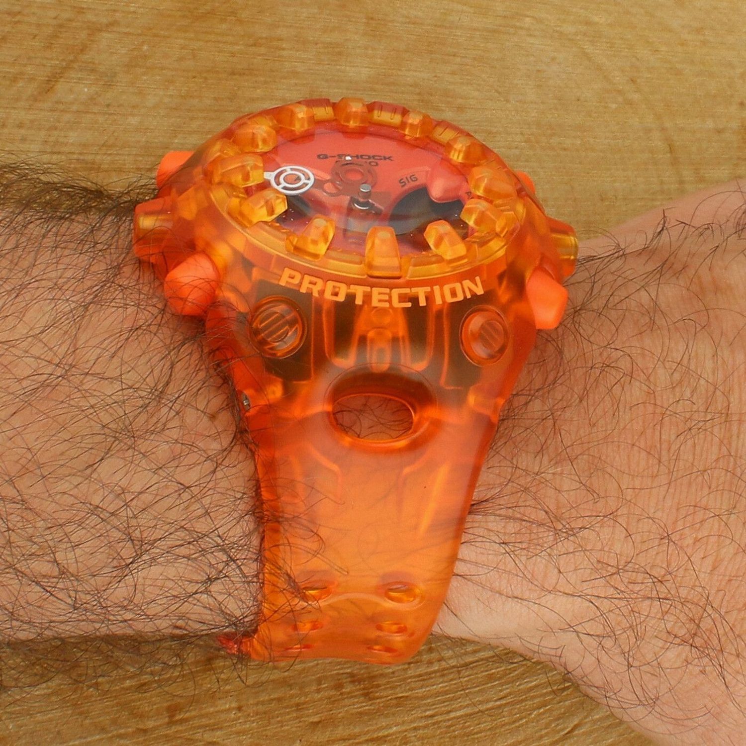 Casio G-SHOCK GA-V01SKE-4AER – pomarańczowy zegarek sportowy transparentny 200M (2).jpg