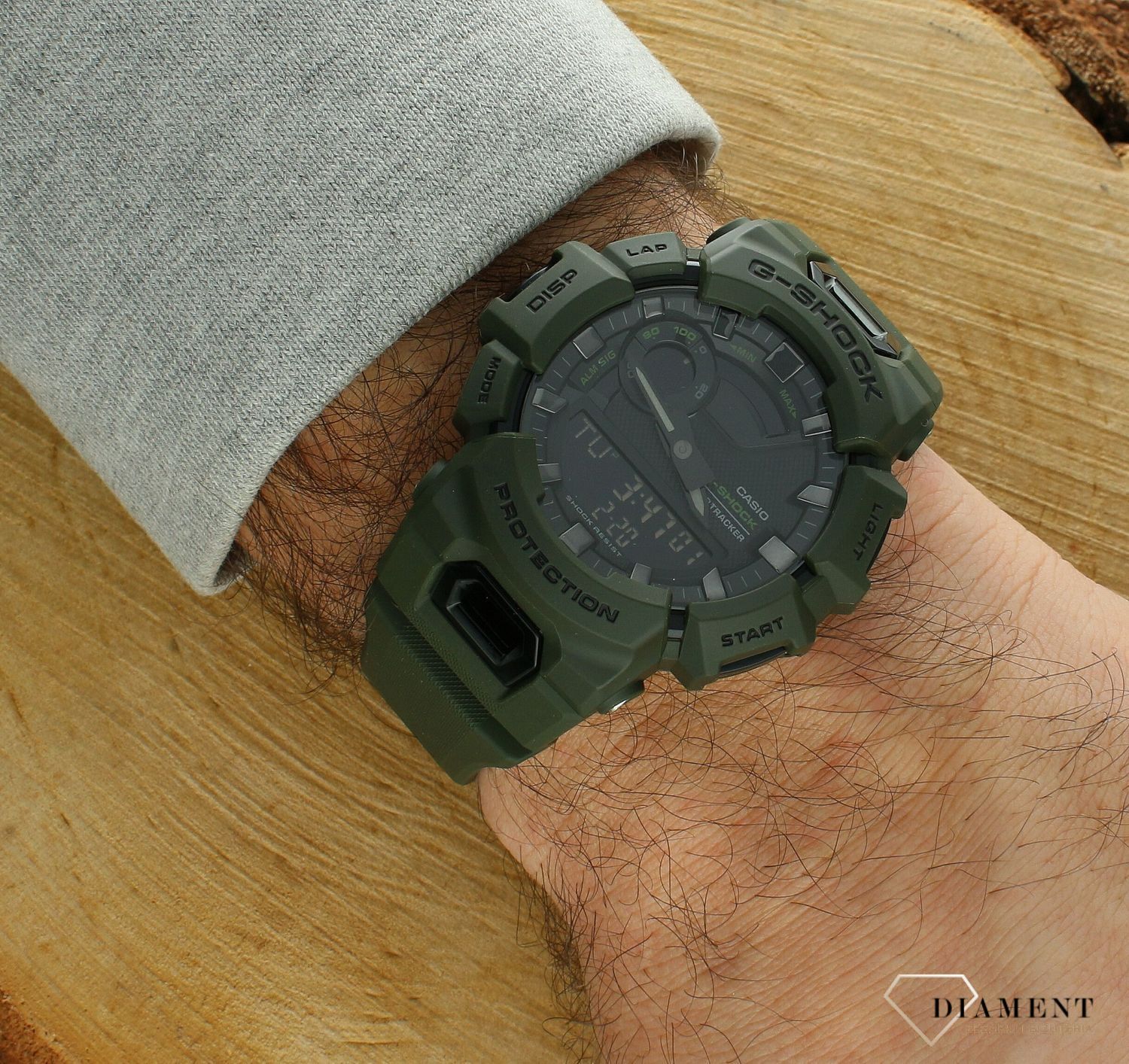 Zegarek G-SHOCK Casio G-SQUAD BLUETOOTH SYNC STEP TRACKER  GBA-900UU-3AER. Męski zegarek sportowy G-shock. Zegarek z licznikiem kroków G-shock. Zegarek sportowy z bluetooth. Zegarek męski Casio G-shock na prezent (1).jpg