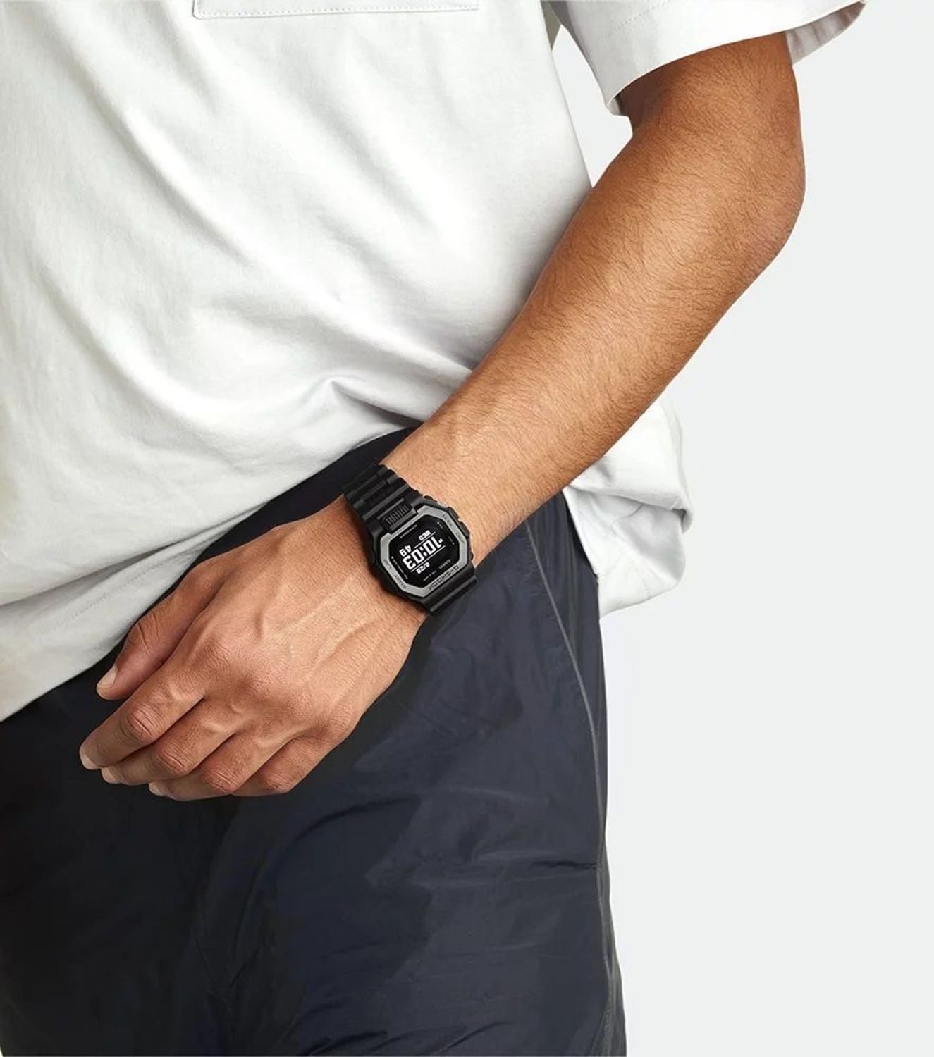 Zegarek męski G-SHOCK Casio G-LIDE GBX-100NS-1ER. Męski zegarek sportowy G-shock. Zegarek męski z bluetooth. Męski zegarek Casio G-shock. Męski zegarek Casio wstrząsoodporny na prezent (3).jpg