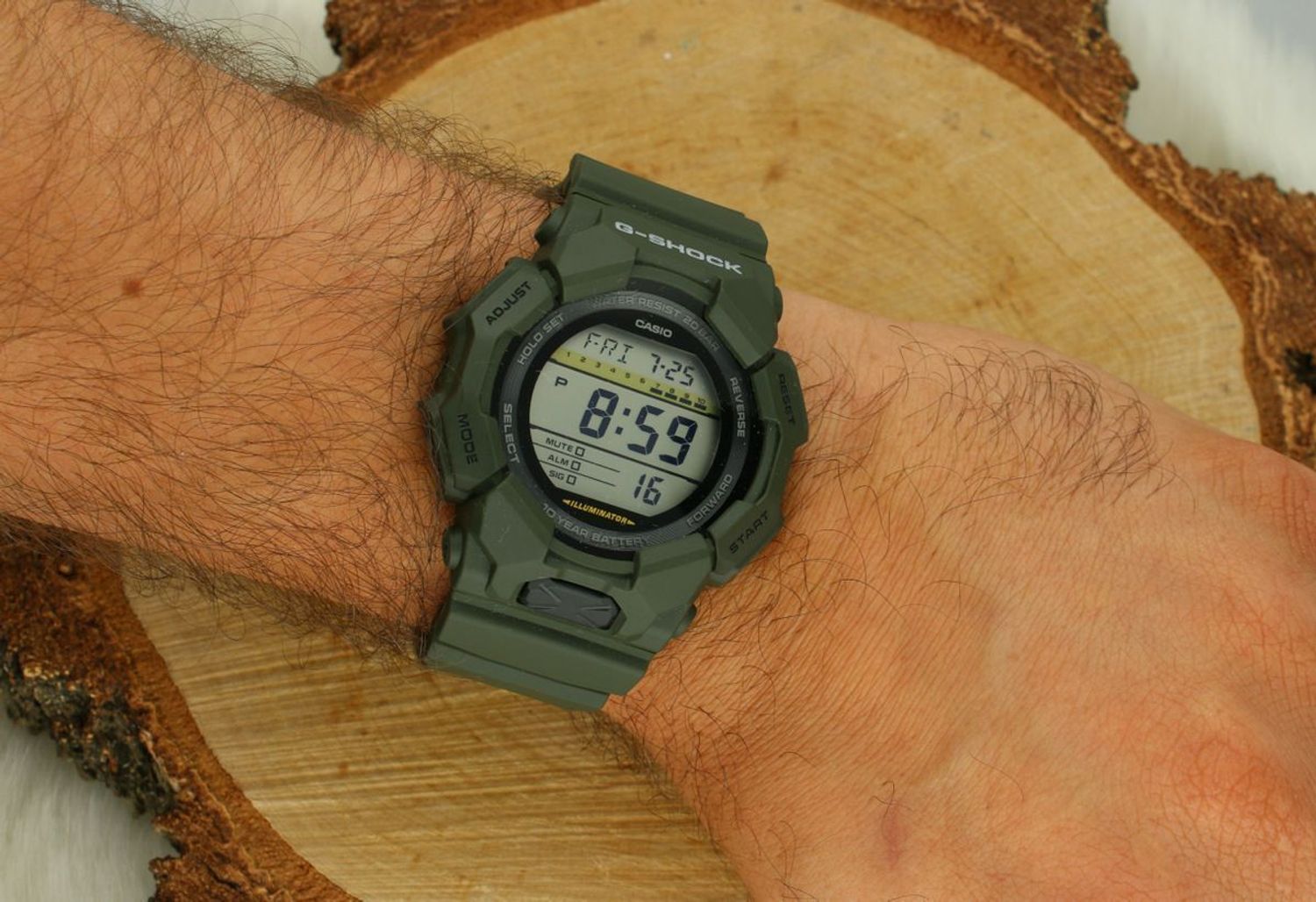 Zegarek Casio GD-010-3ER – cyfrowy, odporny model z podświetleniem Super Illuminator, 200M wodoszczelności, długą baterią i funkcją światowego czasu. Sprawdź, co potrafi ten G-Shock!1.webp