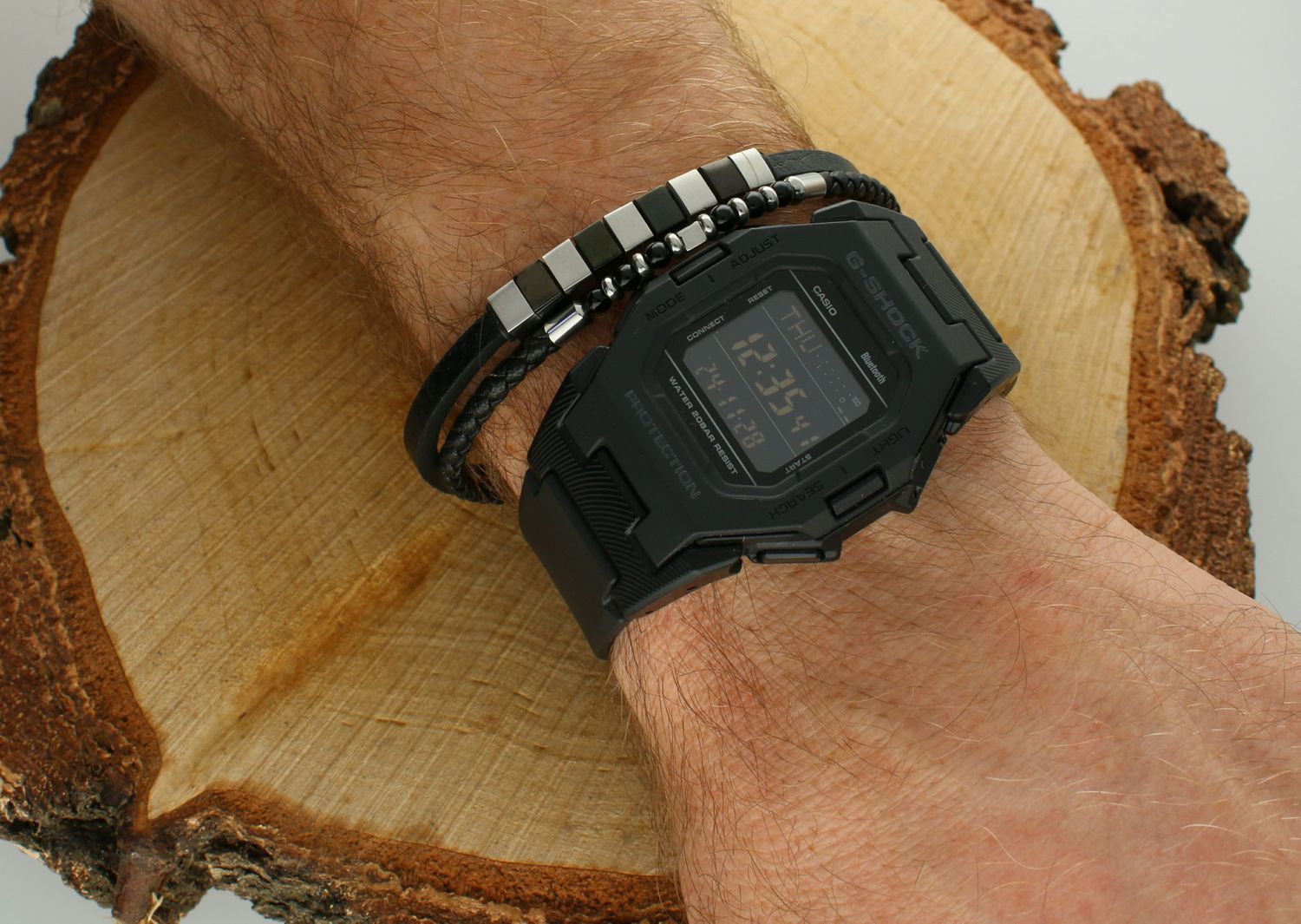 Zegarek CASIO G-SHOCK GD-B500-1ER Casio G-SHOCK G-Squad Compact GD-B500-1ER to męski zegarek zaprojektowany z myślą o nowoczesnym stylu.3.jpg