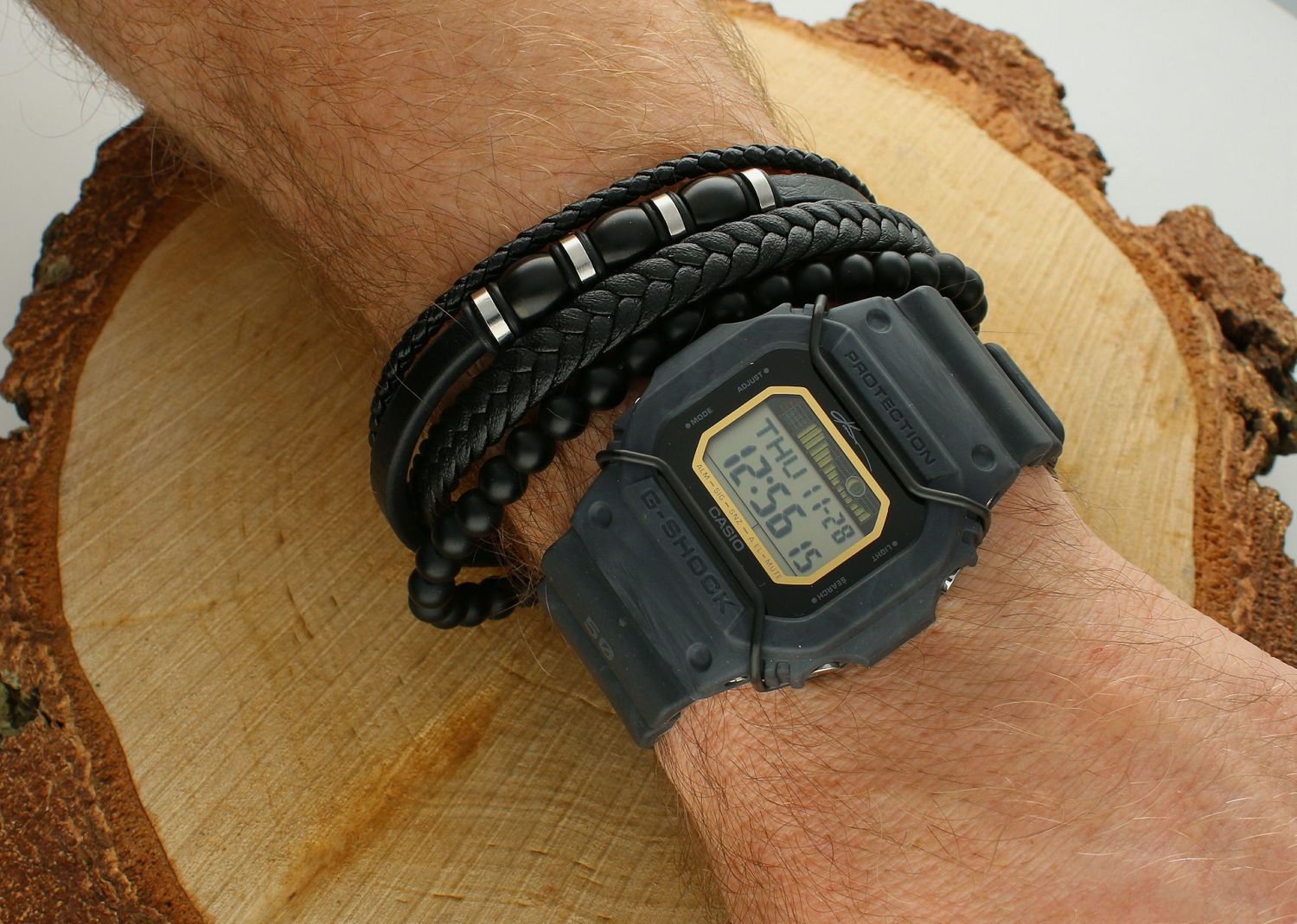 Zegarek CASIO G-SHOCK GLX-5600KB-1ER Zegarek męski wstrząsoodporny CASIO G-Shock GLX-5600KB-1ER wyposażony jest w kwarcowy mechanizm, zasilany za pomocą baterii. Posiada bardzo wysoką dokładność mierzenia czasu2.webp