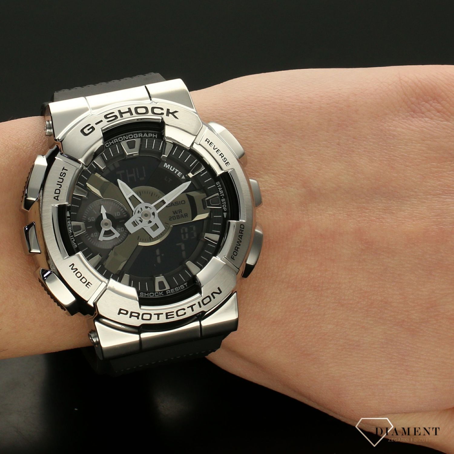 Zegarek męski Casio G-shock GM-110-1AER srebrny.jpg