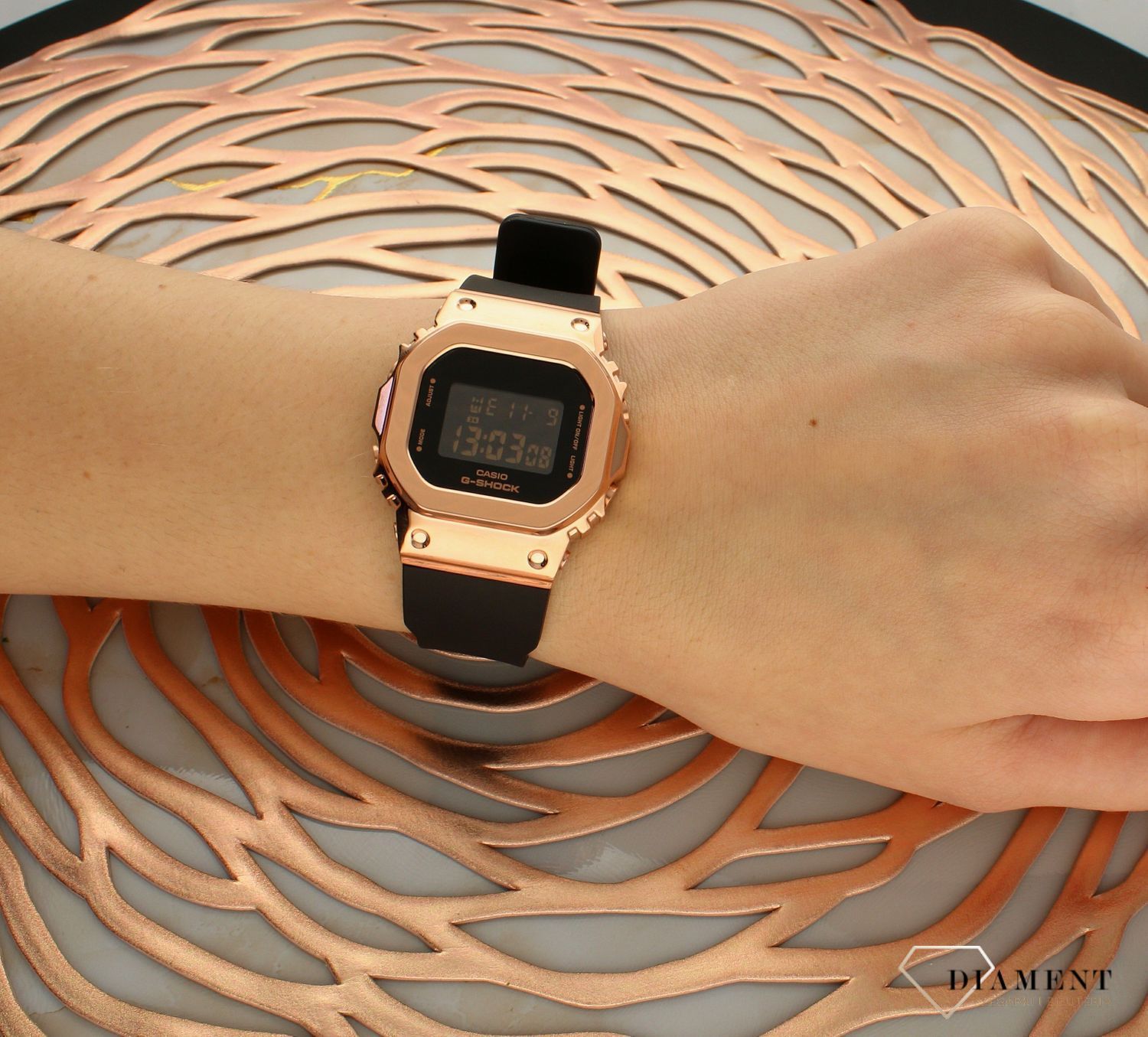 Zegarek damski sportowy Casio G-shock GM-S5600PG-1ER - www