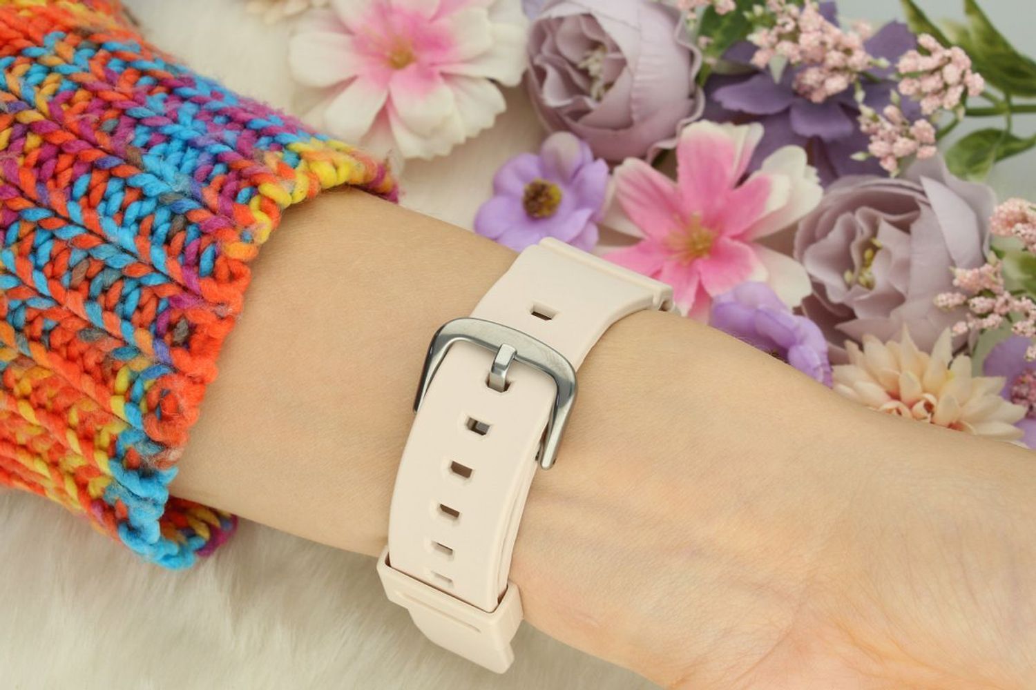 Zegarek Casio G-Shock GMA-P2100M-4AER Damski Zegarek Beżowy – Kwarcowy, Wodoszczelny, Wstrząsoodporny.jpg