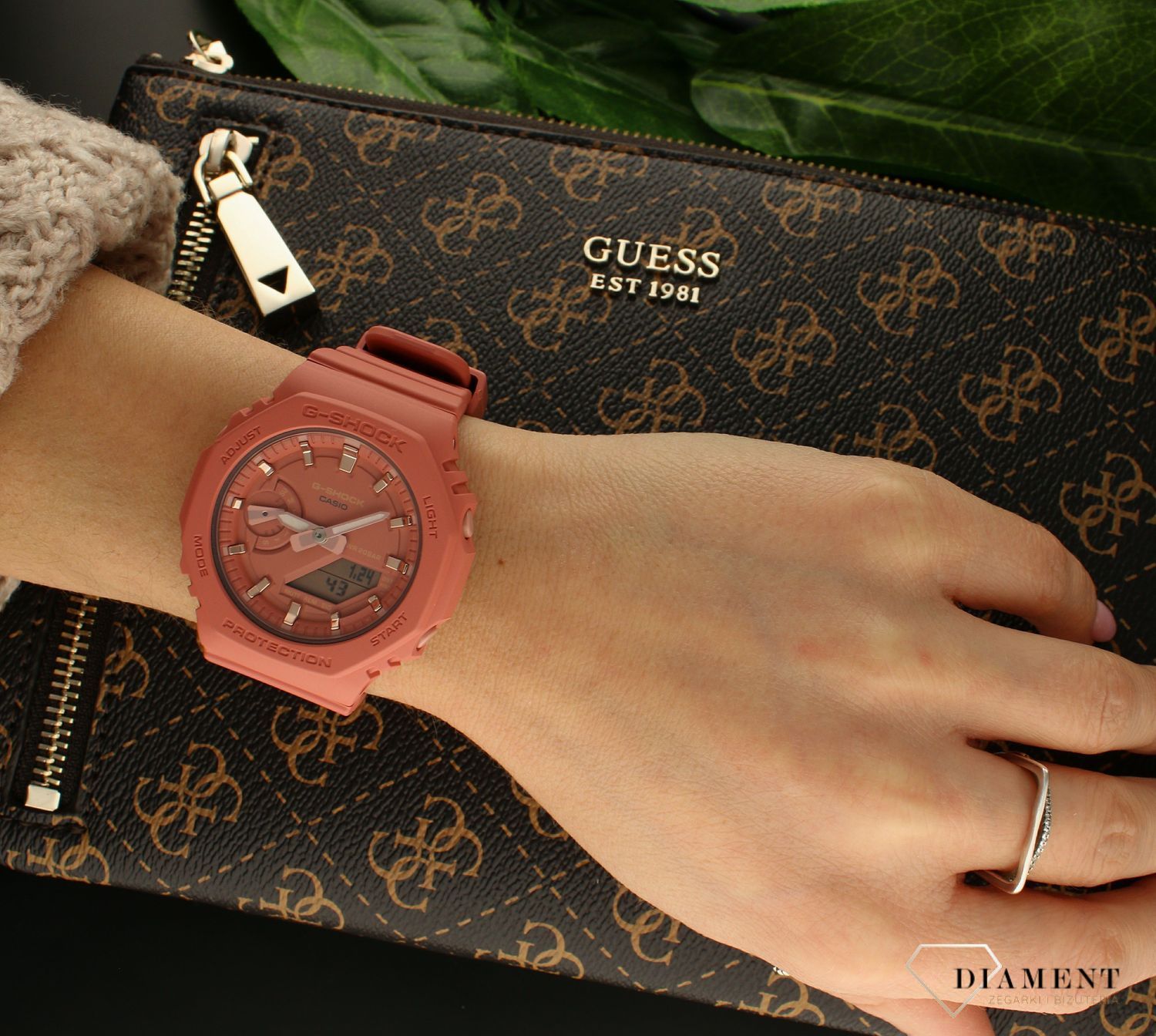 Zegarek damski Casio G-Shock GMA-S2100-4A2ER różow. Zegarek damski Casio. Zegarek damski G-shock. Zegarek idealny na prezent dla kobiety. Zegarek wodoszczelny i wstrząsoodporny. Zegarek sportowy dla kobiety. Zegarek na lato.webp