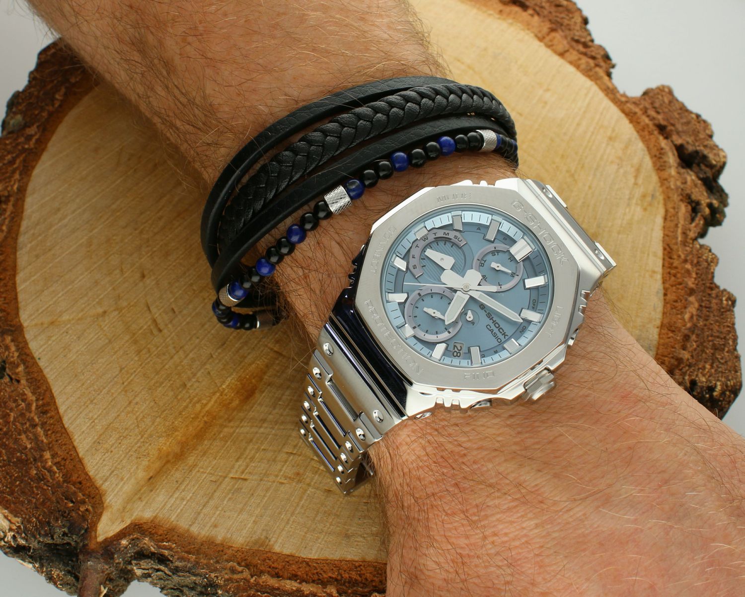 Zegarek G-SHOCK Casio Full Metal męski GMC-B2100AD-2AER G-Shock ewoluuje! Kultowa kostka otrzymuje nowego, godnego członka rodziny pod postacią modelu G-Shock GMC-B2100AD-2AER..jpg