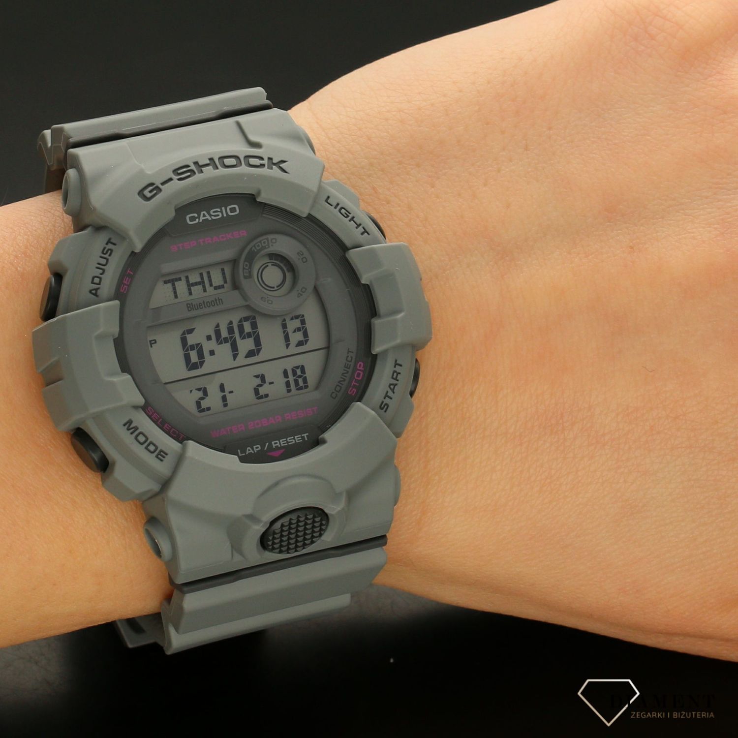 Zegarek Casio G-Shock damski GMD-B800SU-8ER.jpg