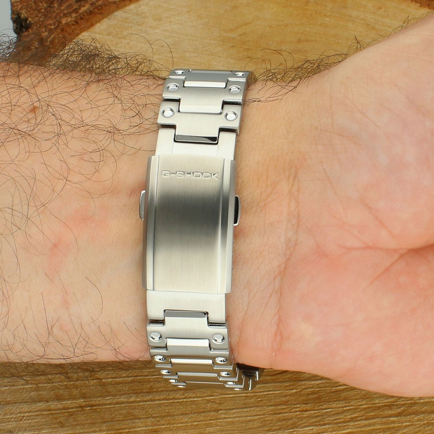 Zegarek G-SHOCK Casio GMW-BZ5000RC-1ER Rainbow-hued Full Metal męski zegarek solarny Bluetooth (1).jpg