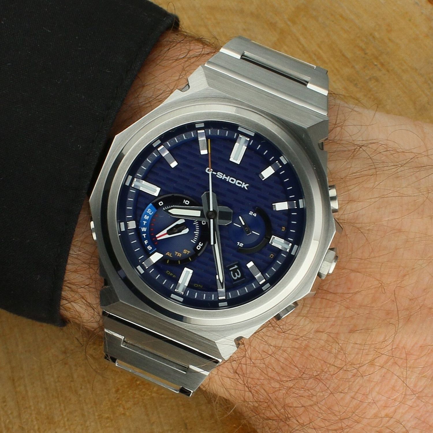 Zegarek męski Casio G-SHOCK G-STEEL Bluetooth Sync GST-B1000D-2AER (2).jpg