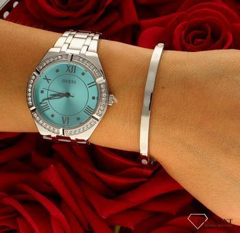 Zegarek damski GUESS Cosmo GW0033L7 srebrny z jasnoniebieską tarczą. Srebrny zegarek GUESS Cosmo GW0033L7 idealny prezent dla ko.jpg