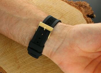 Zegarek męski  Guess Multifunction GW0272G2 zapięcie.jpg