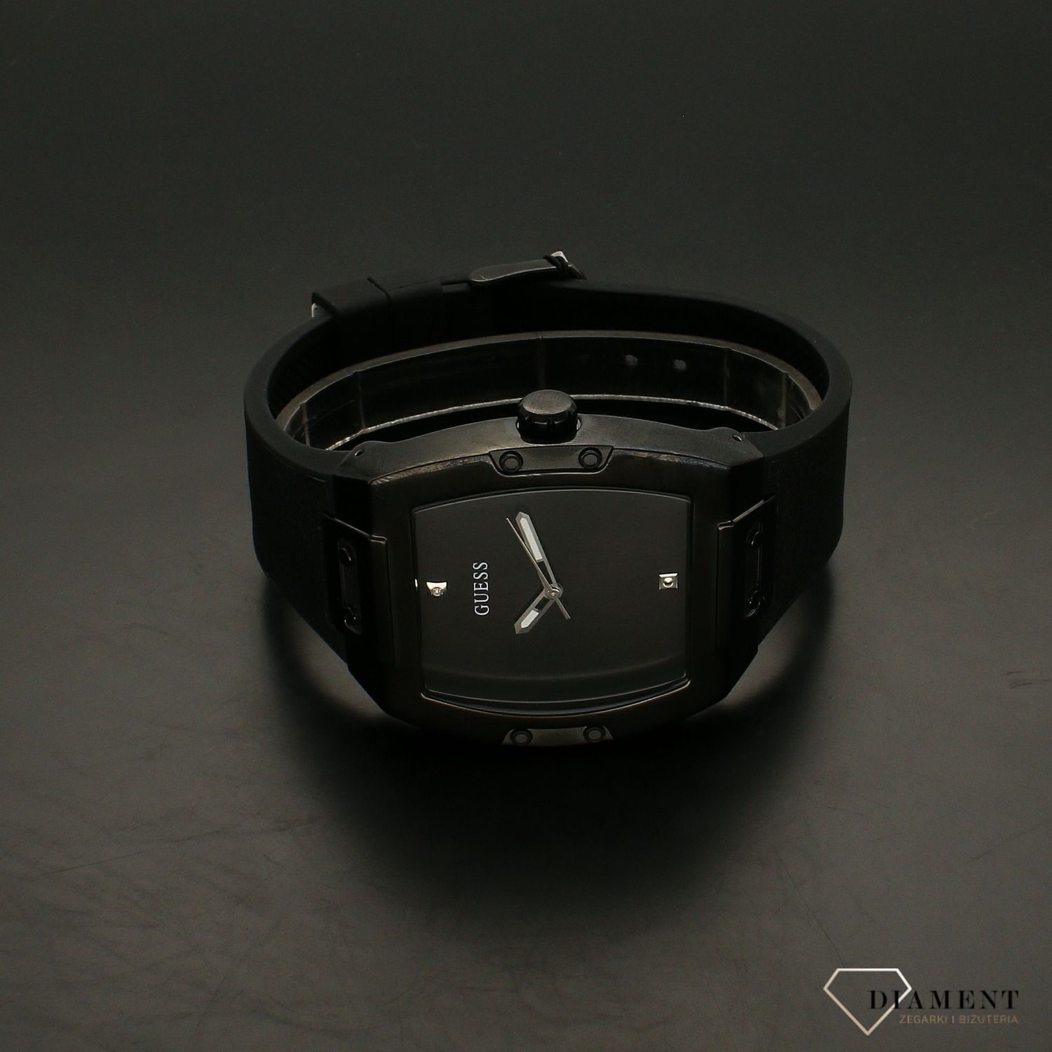 Zegarek męski GUESS  Phoenix męski GW0386G1 w czarnej kolorystyce to propozycja dla wszystkich tych, którzy nie chcą pozostać niezauważeni. Dokładność pracy zegarka zapewnia kwarcowy mechanizm, który czerpie energię z bateri.webp