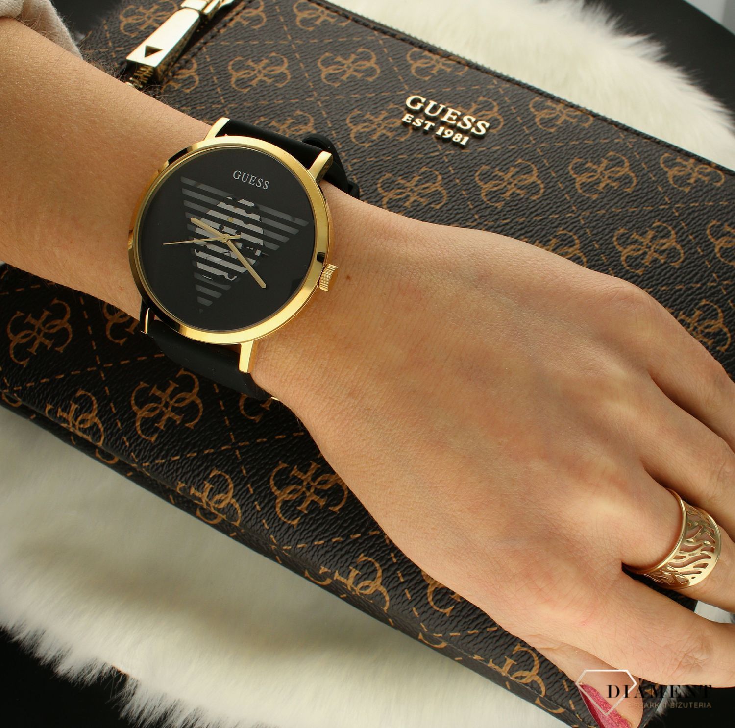 Zegarek damski Klasyczny Guess Idol GW0503G1 (2).jpg