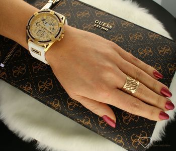 Zegarek damski Guess Biżuteryjny 'Bogaty Guess' GW0536L2. Zegarek damski biżuteryjny Guess to propozycja dla wszystkich tych, którzy lubią zegarki o bardzo ozdobnym i błyszczącym charakterze.jpg