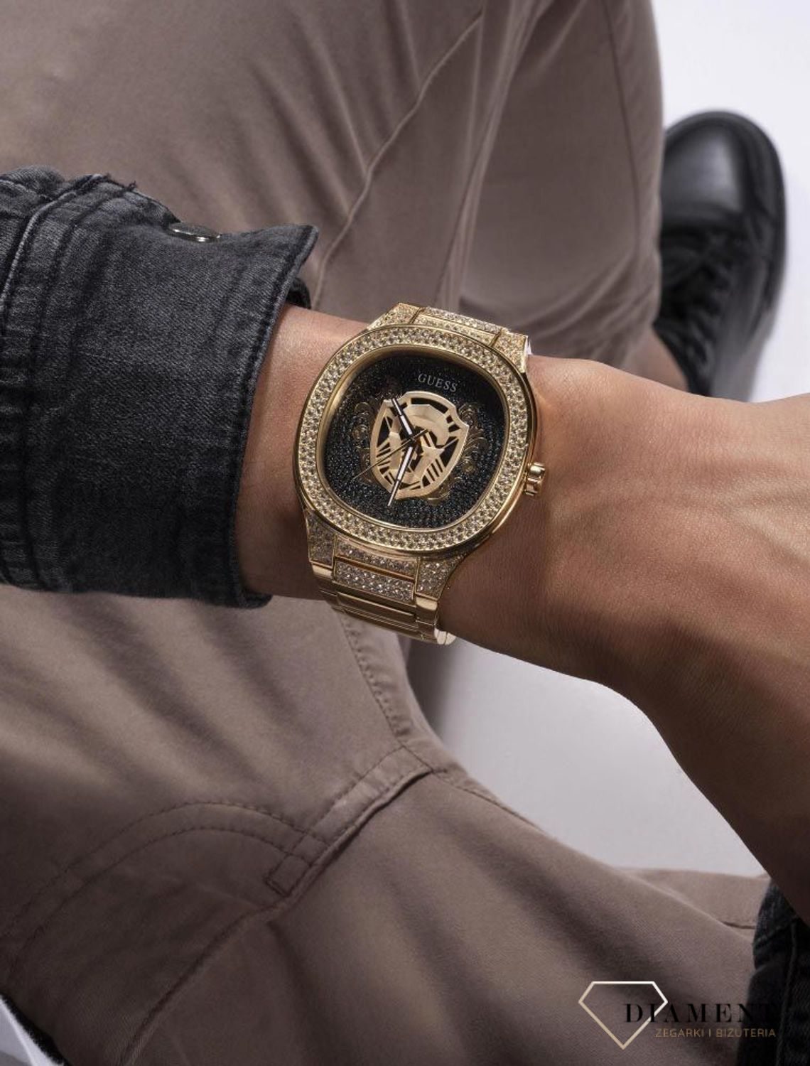Zegarek męski Guess Kingdom GW0565G1 'Herb Guess'. Męski zegarek modowy. Modny zegarek dla faceta. Guess na prezent. Zegarek z guesa. Męski zegarek błyszczący. na prezent..jpg