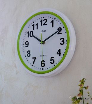 Zegar ścienny biały JVD 28 cm HA41.3.  Nowoczesny zegar w białym kolorze z zielonymi dodatkami. Zegary do nowoczesnego wnętrza (1).JPG