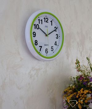 Zegar ścienny biały JVD 28 cm HA41.3.  Nowoczesny zegar w białym kolorze z zielonymi dodatkami. Zegary do nowoczesnego wnętrza (2).JPG