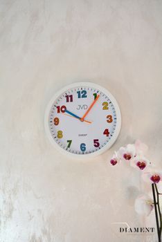 Zegar ścienny dla dziecka biały JVD to bardzo czytelny zegar na ścianę do pokoju dziecięcego który ułatwi naukę godzin maluchowi oraz starszakom (3).JPG
