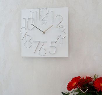 Zegar ścienny kwadratowy biały 3D srebrne cyfry JVD H (3).JPG