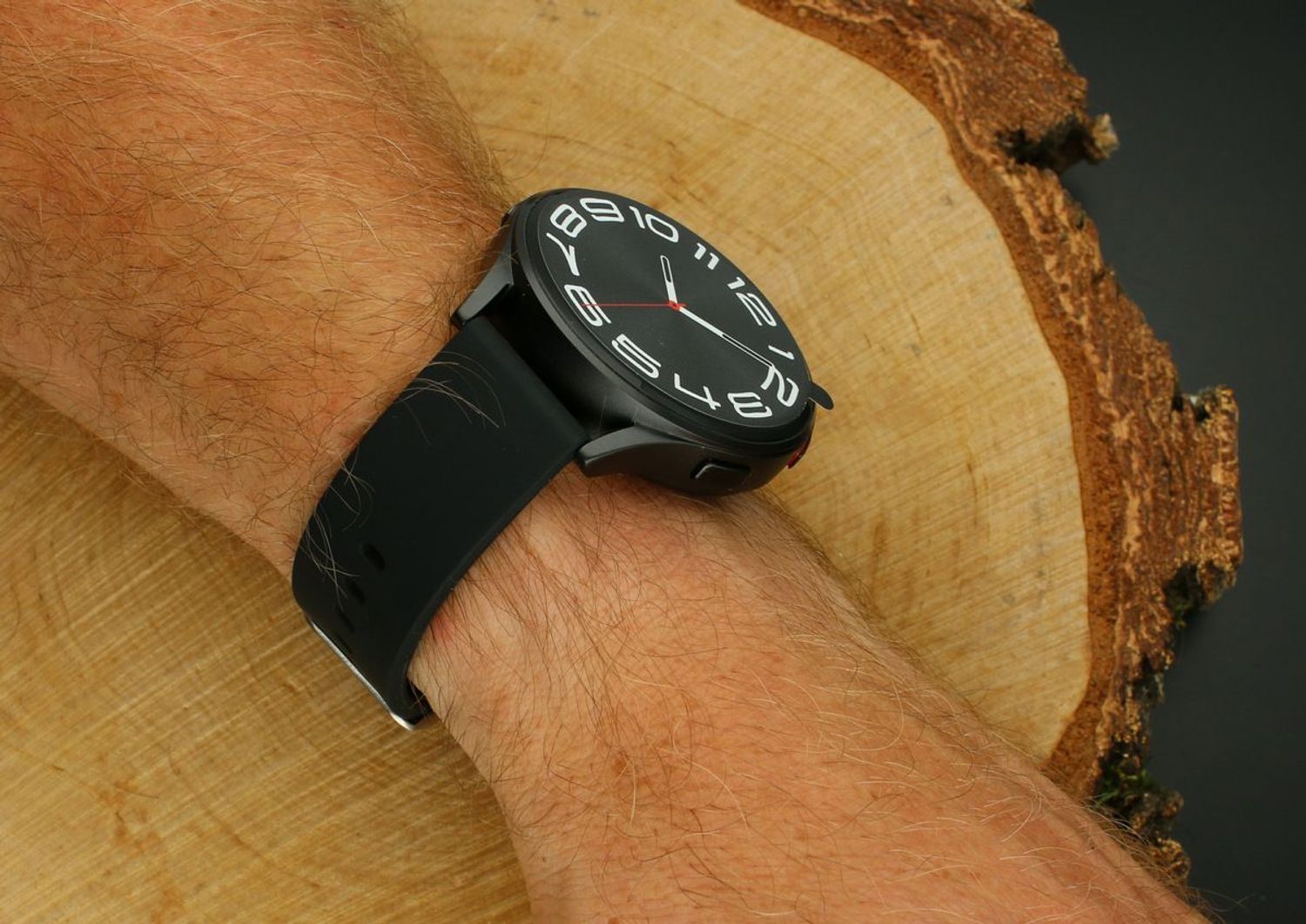 Smartwatch HB26 z ekranem AMOLED 1,43, pomiarem ciśnienia, pulsu, glukozy, SpO₂, analizą składu ciała i krwi, ECG, IP67 i aplikacją H Band. 1.jpg