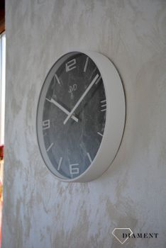 Zegar ścienny biały 'Czarny marmur' JVD HC21.1. Zegar ścienny z nowoczesną tarczą marmurkową z obudową wykonaną z tworzywa sztucznego w kolorze białym.  (3).JPG