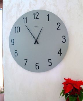 Zegar na ścianę do salonu duży 70 cm HC43. Ciemne, wycięte cyfry arabskie. Duży szary zegar z czarnymi cyframi arabskimi.  (2).JPG