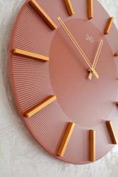 Duży zegar ścienny w kolorze zgaszonej czerwieni 50 cm HC13.3. Duży zegar ścienny nowoczesny. Zegar do nowoczesnych wnętrz. Duży zegar ścienny JVD do biura, salonu (6).JPG