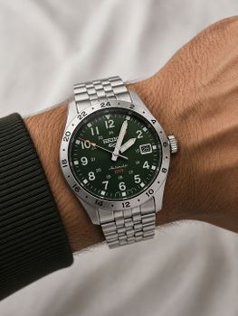Seiko HDB001K1 5 Sports GMT Field – automatyczny zegarek męski z zieloną tarczą, mechanizmem 4R34, funkcją GMT, stalową bransoletą i WR 100 (1).jpg