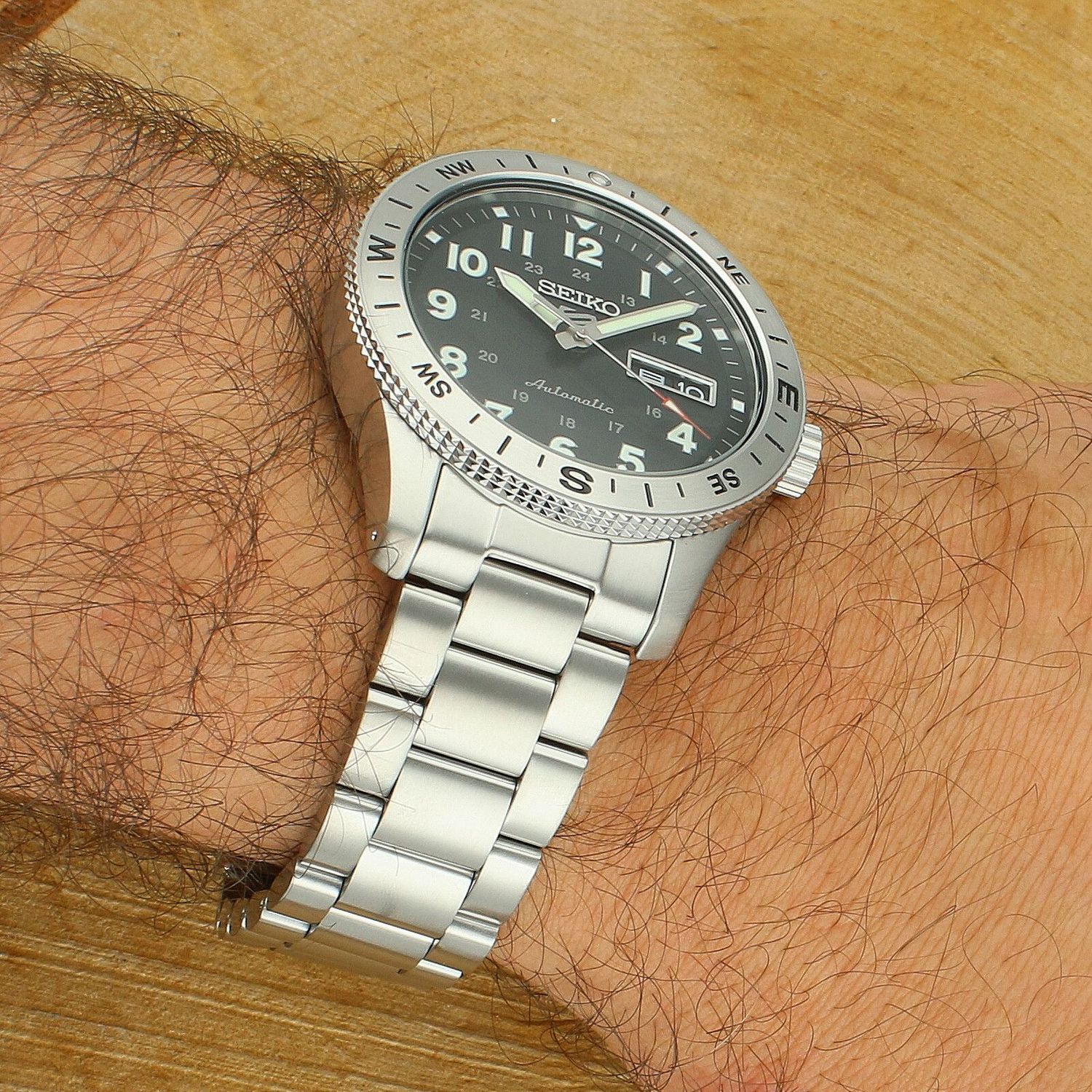 Seiko 5 Sports Automatic Field HDB006K1 – męski zegarek automatyczny z bezelem kompasowym japoński.jpg