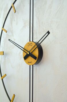 Zegar ścienny JVD HJ105 średnica 57 cm. Duży efektowny czarno-brązowy metalowy zegar ścienny do salonu holu recepcji JVD LOFT HJ105 ✓ Kurier Gratis 24h (11).JPG