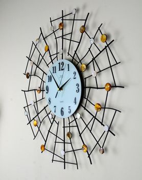 Zegar ścienny duży HJ98 nowoczesny. Nowoczesny zegar ścienny z ozdobnymi koralikami z masy perłowej. Zegar ścienny (6).JPG